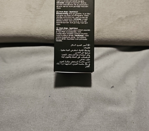 Rodial Liquid Blush in Frosted Pink - Picture 2 of 6